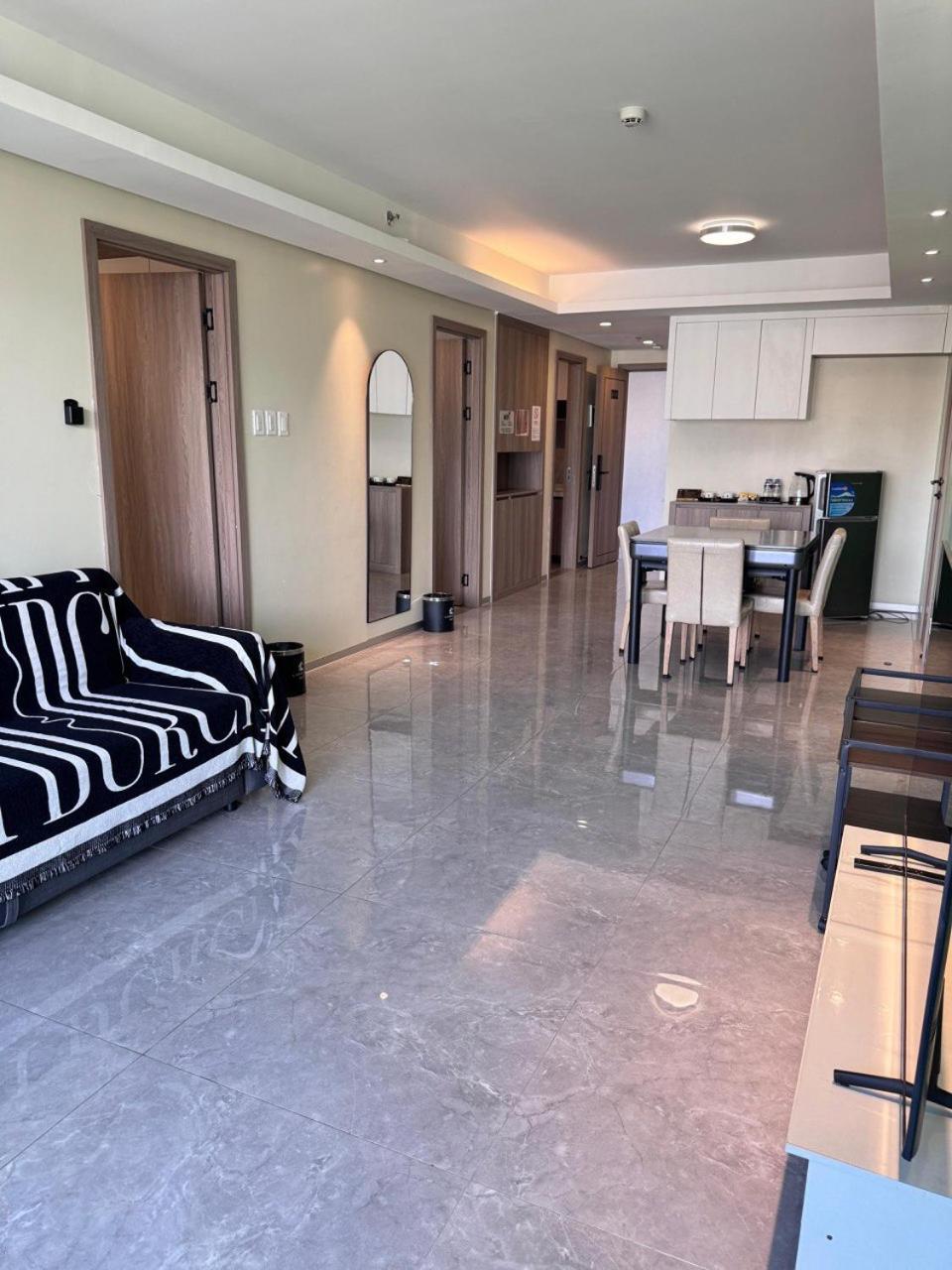 Paranaque City L Condotel الغرفة الصورة
